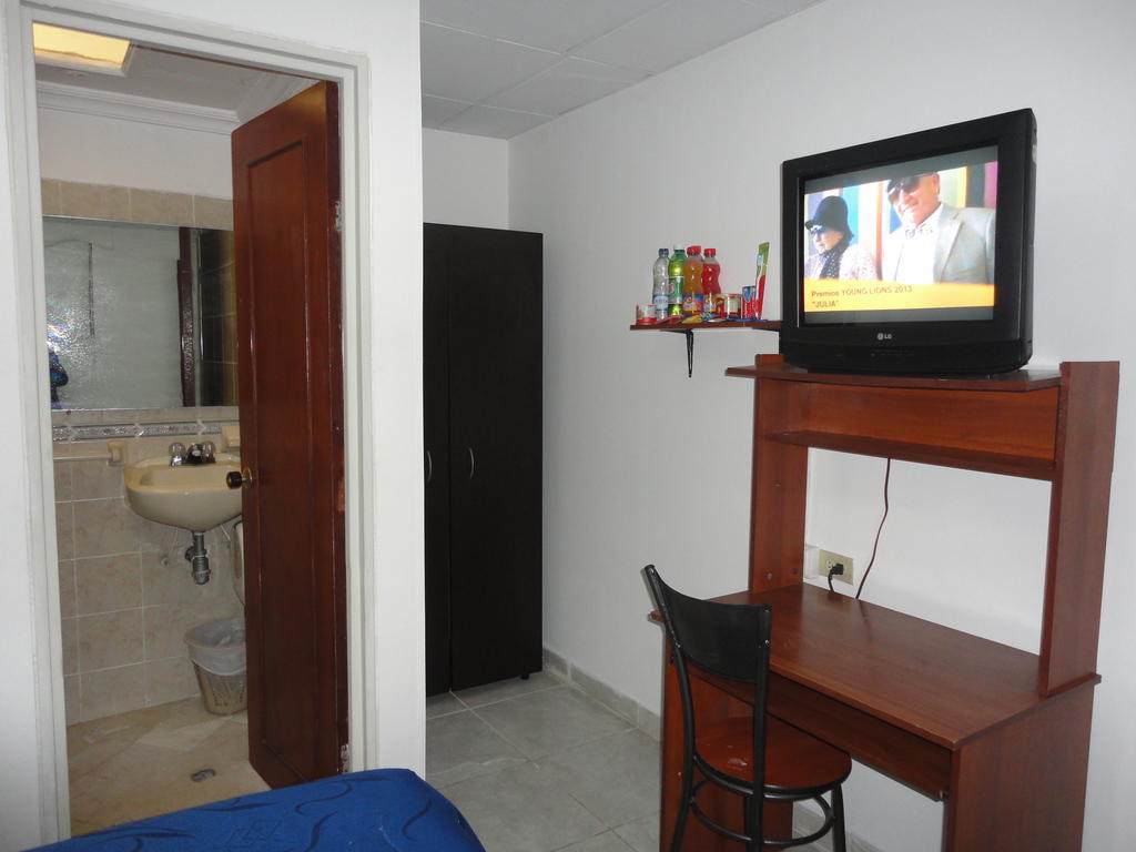 Hotel Fenix Real Bogota Room photo