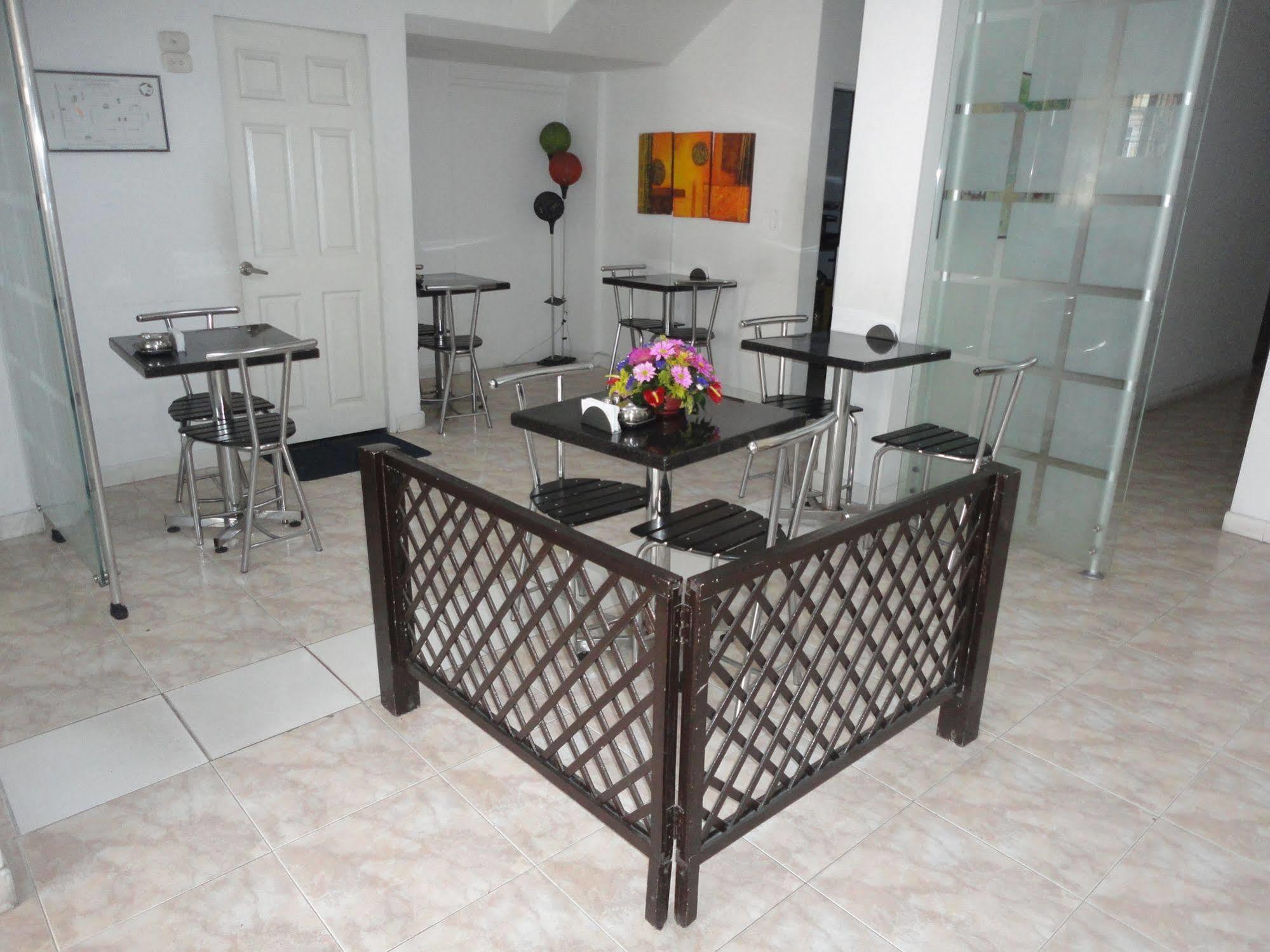 Hotel Fenix Real Bogota Exterior photo